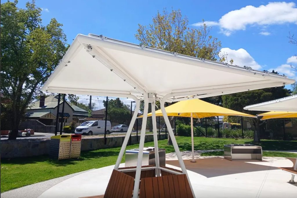 Mái che bể bơi Carnegie Memorial