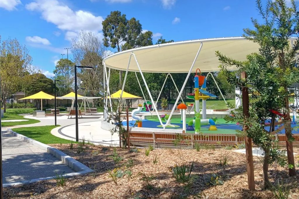 Mái che bể bơi Carnegie Memorial