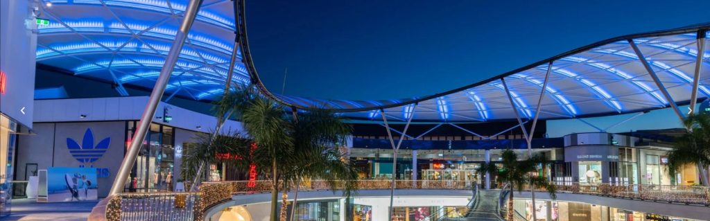 Mái nhà khu nghỉ dưỡng Pacific Fair