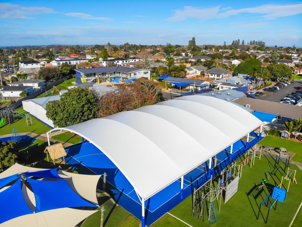 Tổ hợp mái che trường học