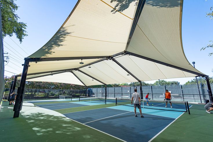 Mái Che Sân Pickleball bằng bạt HDPE